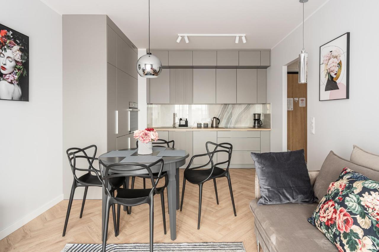 Rentplanet - Nowa Manufaktura Lejlighed Wrocław Eksteriør billede